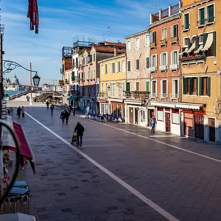 Ca'pedrocchi By Bricola Apartment Venedig